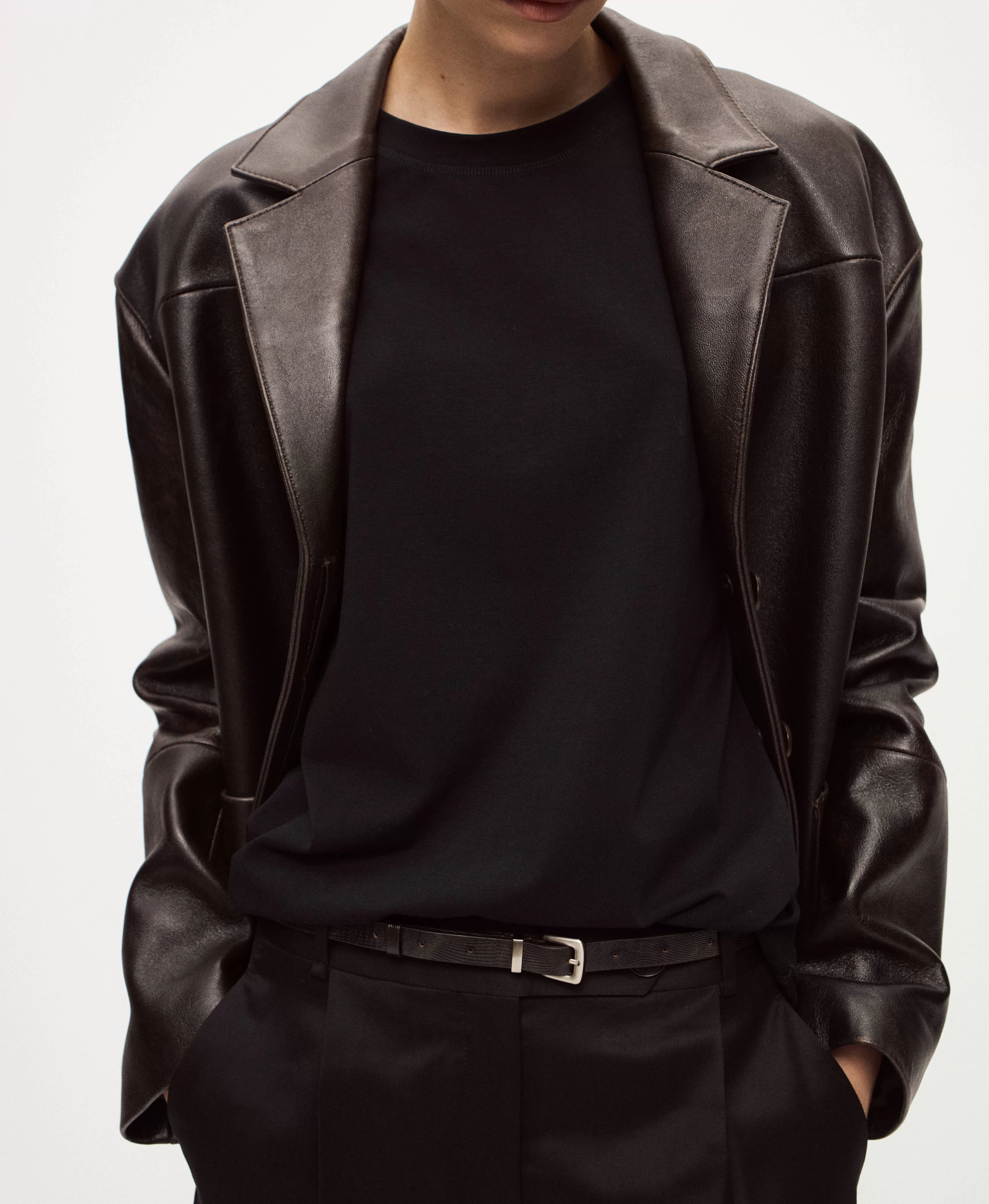 ремень с квадратной пряжкой. Вид 1