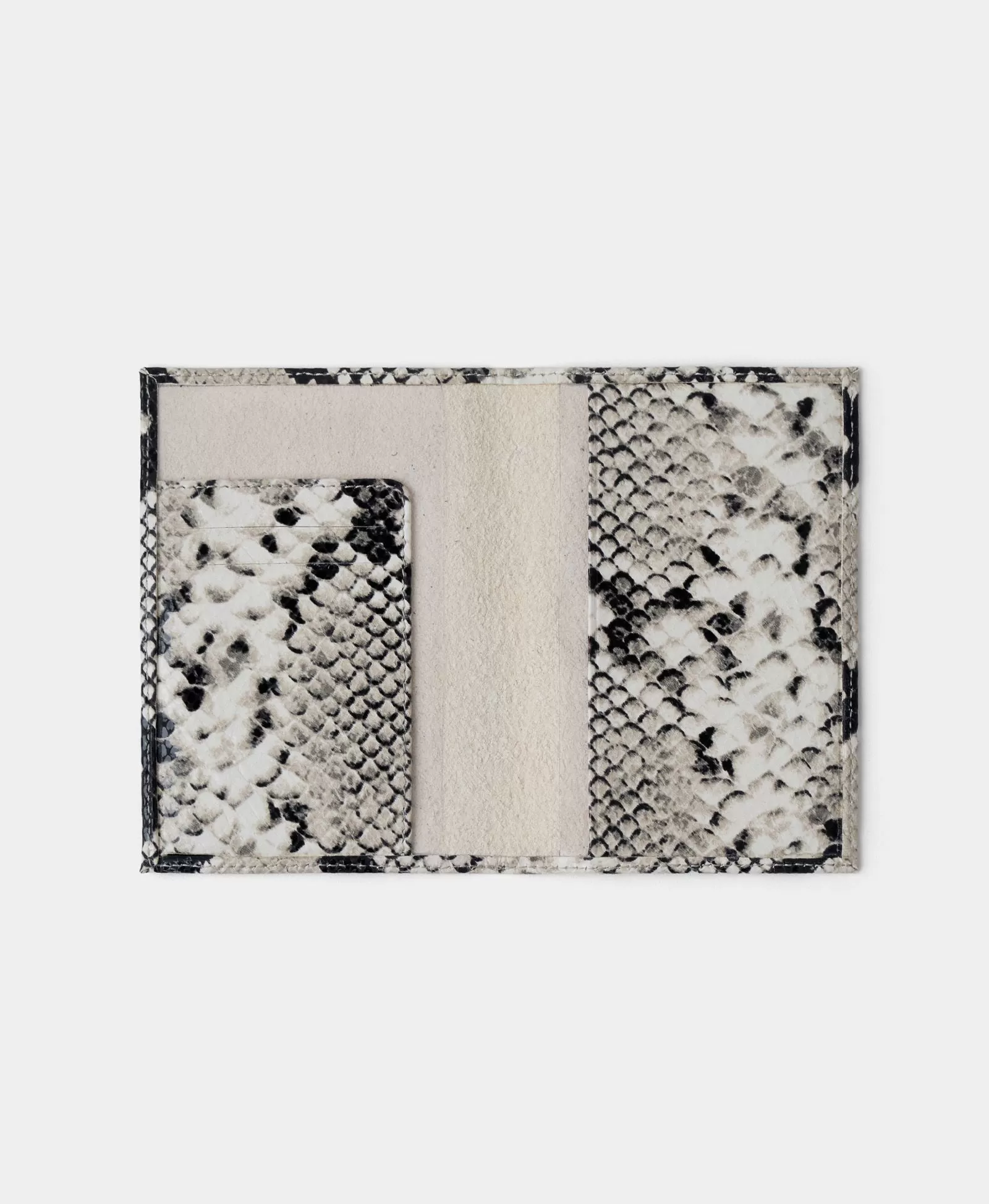 Обложка для паспорта. Вид 1