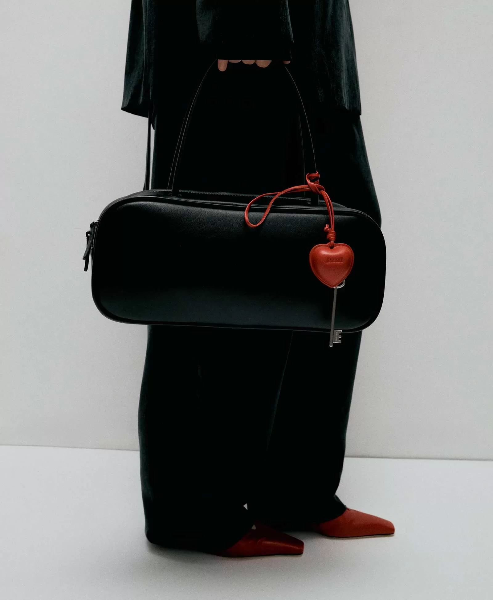 Подвеска KEY TO THE HEART. Вид 1