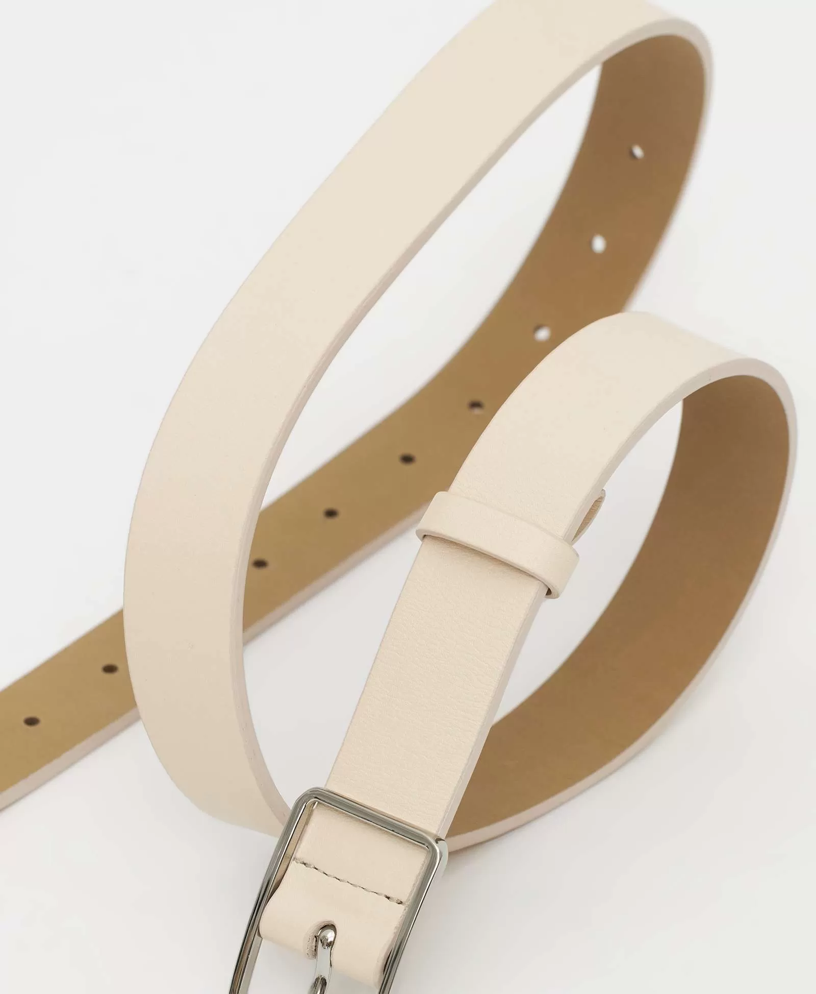 Классический ремень с прямоугольной пряжкой. Вид 1