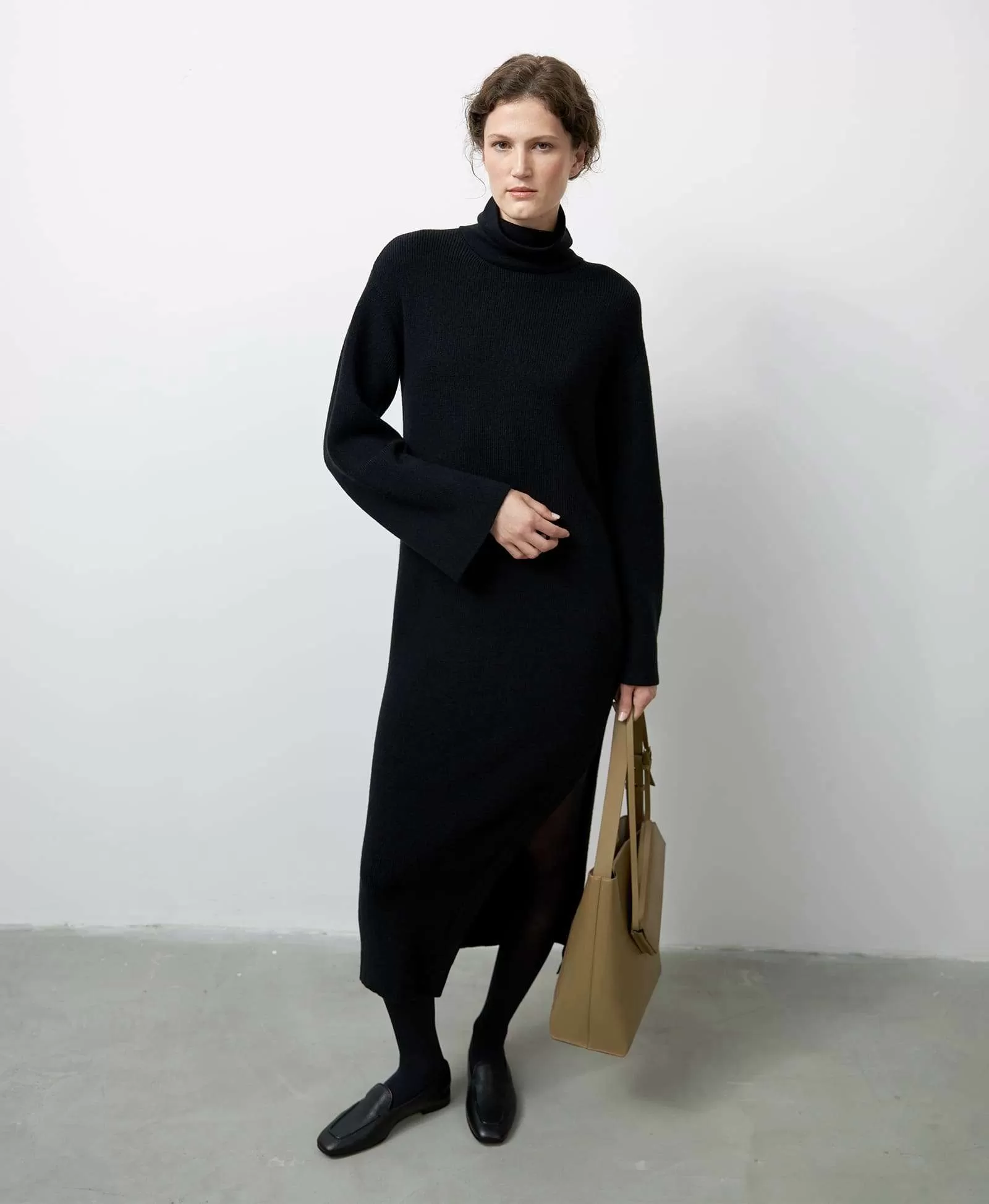 Сумка-тоут на широком ремне. Вид 1