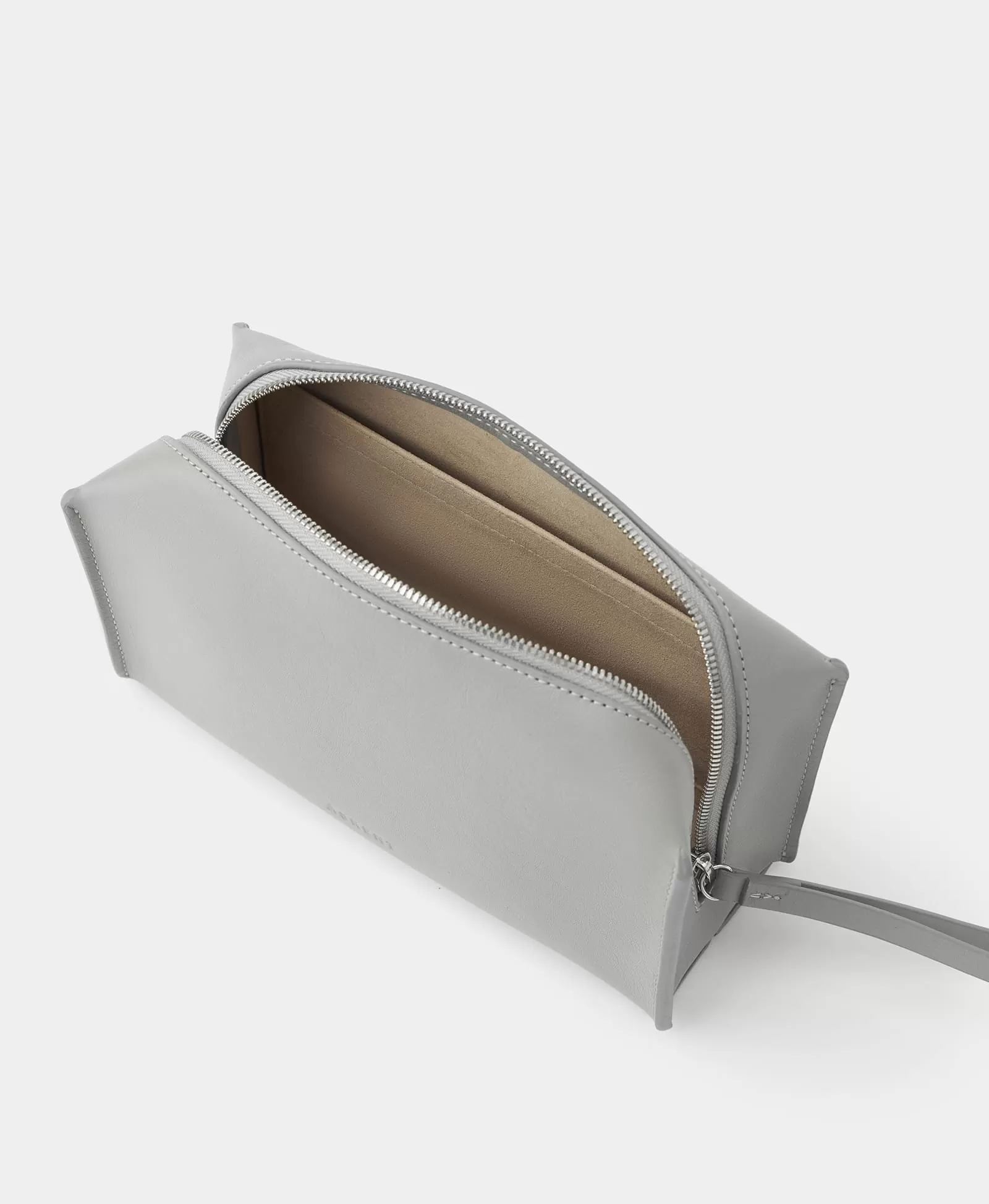 Кейс для проводов или косметики. Вид 1