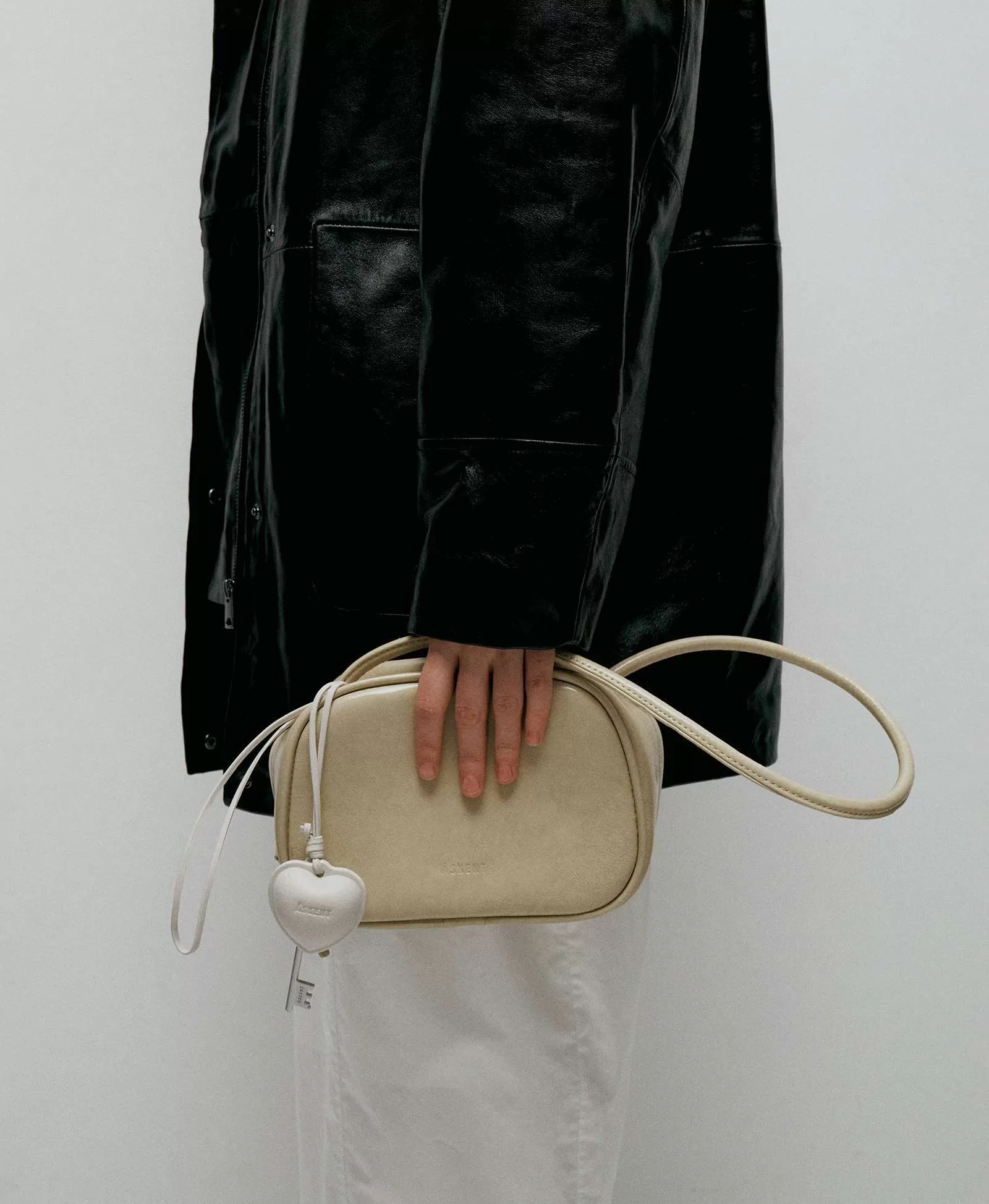 Подвеска KEY TO THE HEART. Вид 1