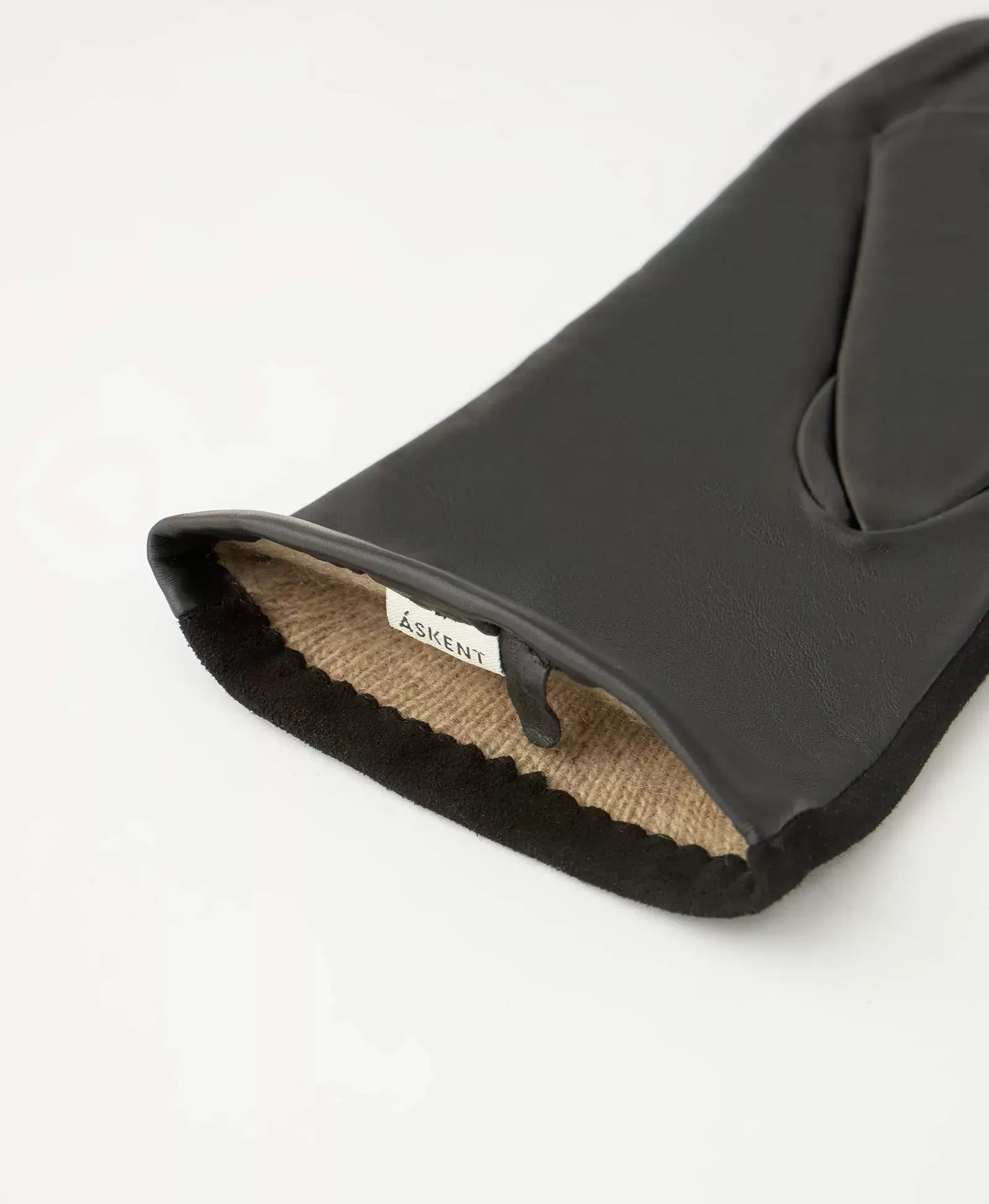 Перчатки из замши и кожи. Вид 1