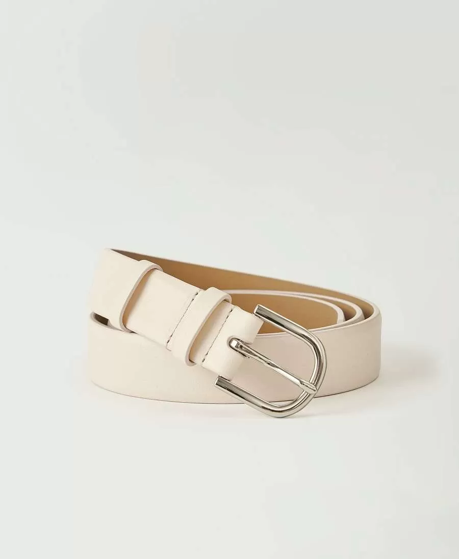 Ремень с полукруглой пряжкой. Вид 1