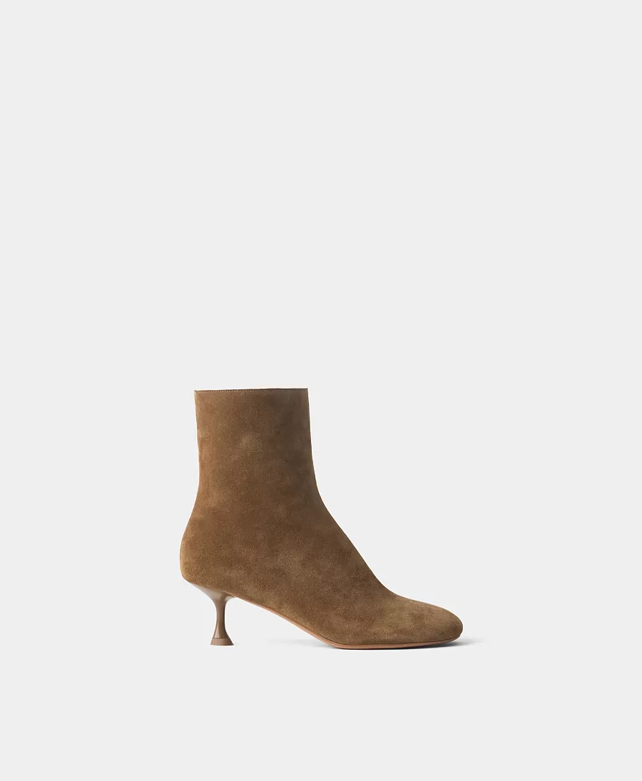 Ботильоны из замши. Вид 1