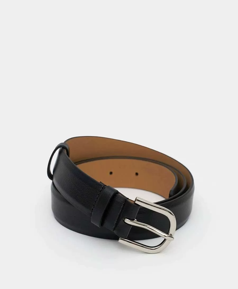 Ремень с полукруглой пряжкой. Вид 1