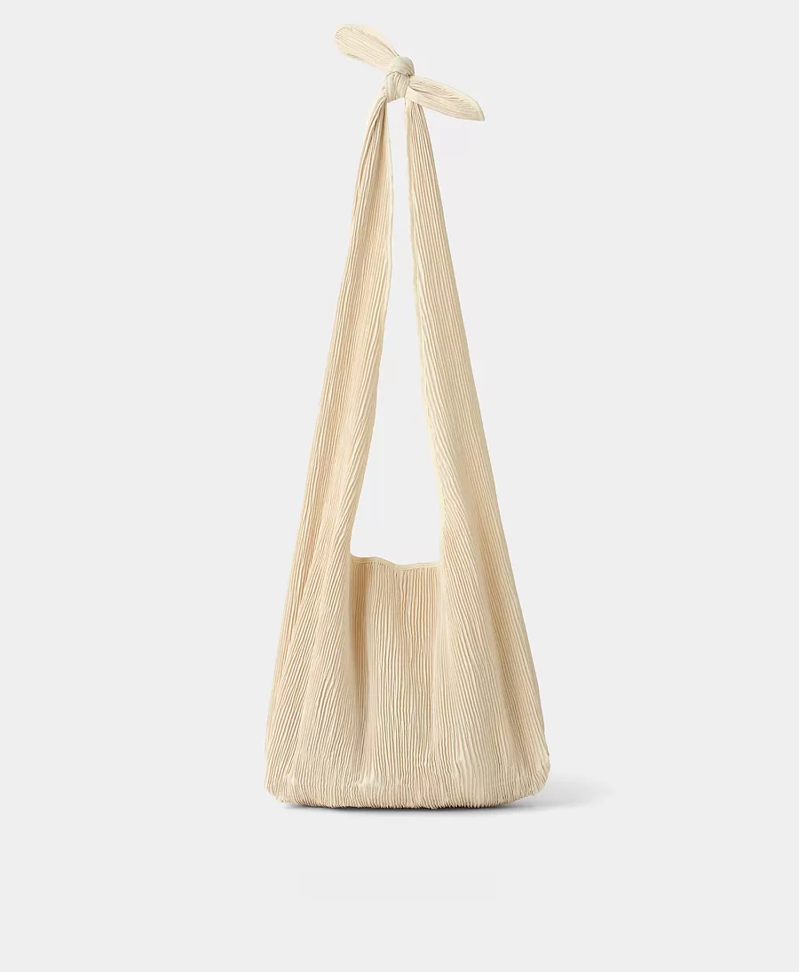 СУМКА ХОБО ИЗ ГОФРИРОВАННОГО ТЕКСТИЛЯ. Вид 1