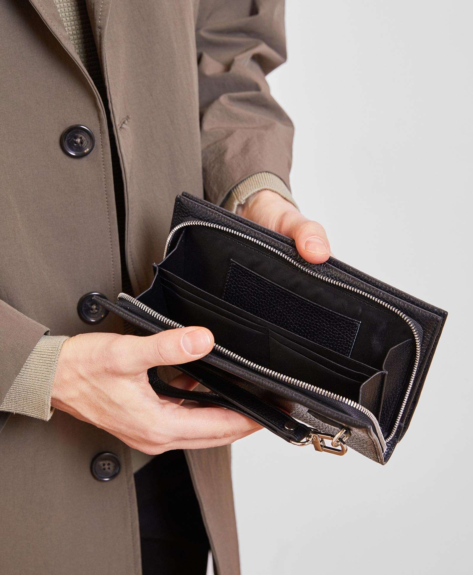 Функциональный клатч. Вид 1