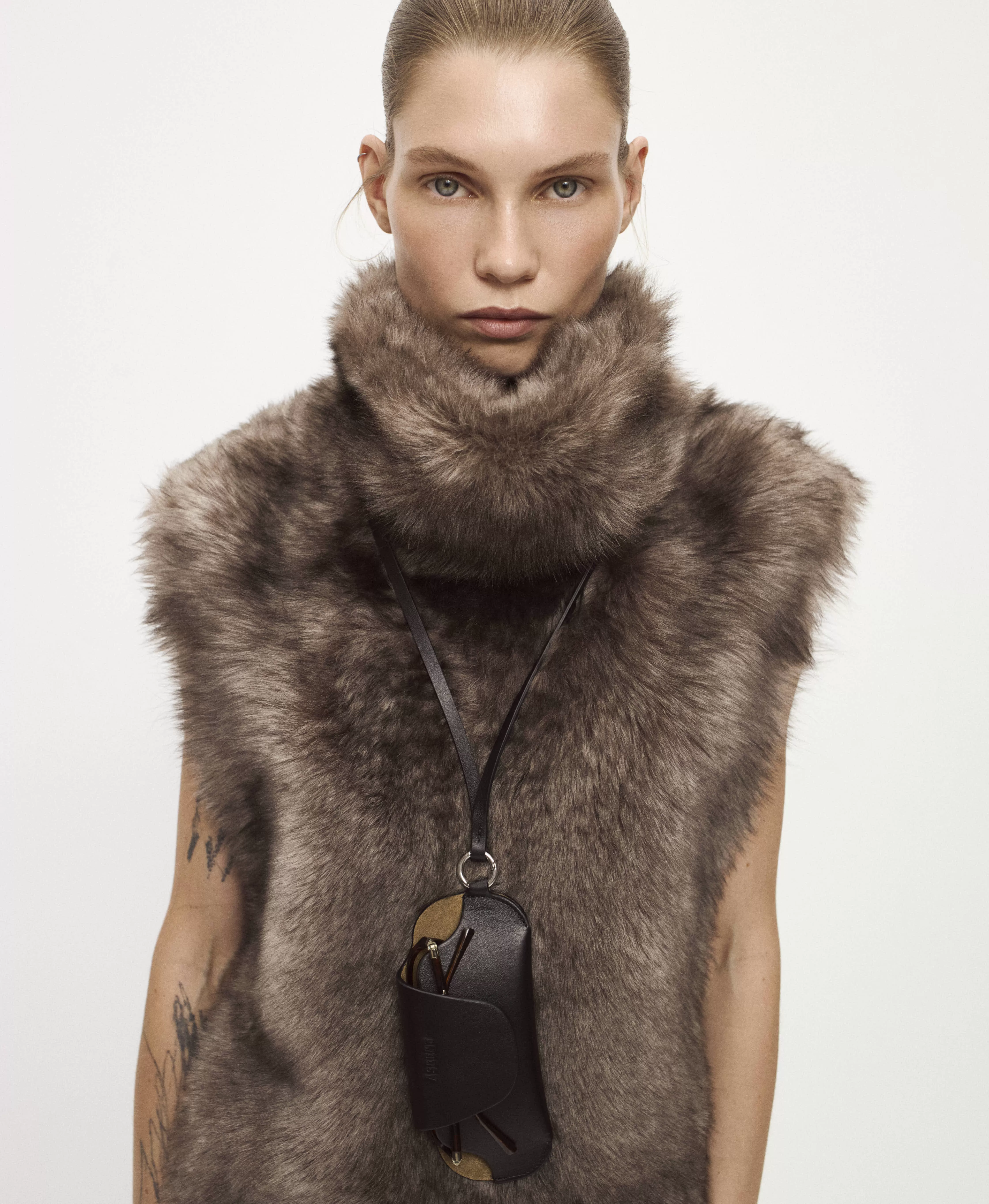 Футляр для очков. Вид 1