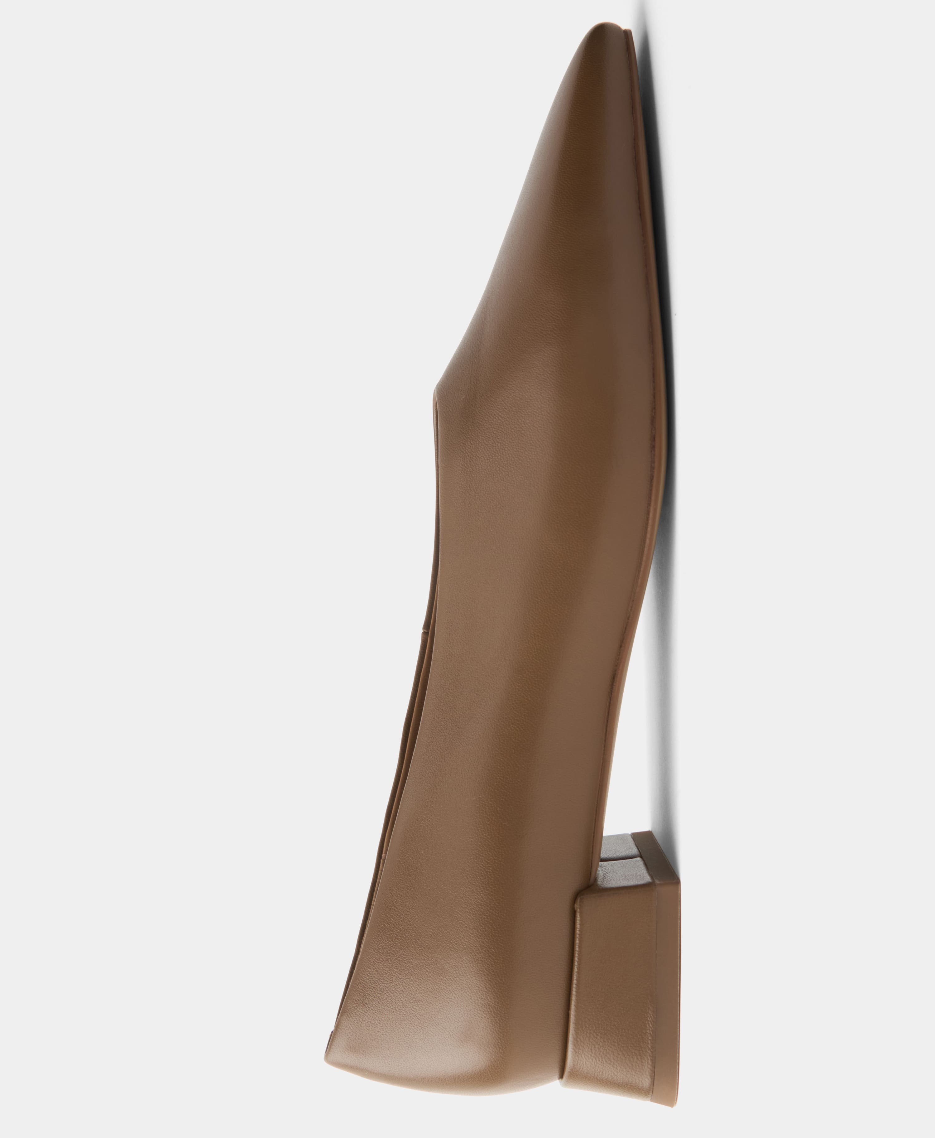 Балетки из гладкой кожи. Цвет: toffee. Вид 8