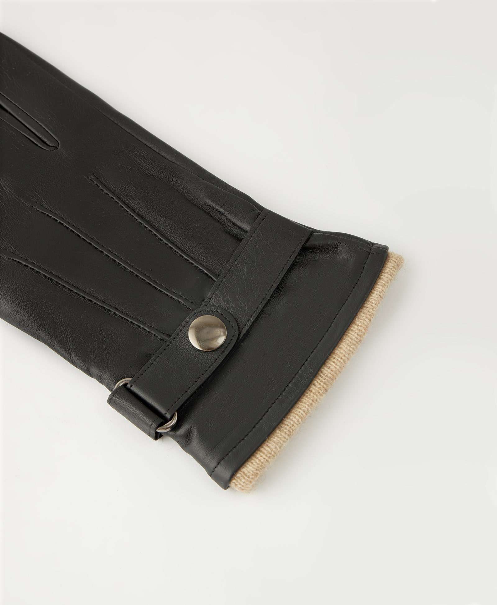 ПЕРЧАТКИ С РЕМЕШКОМ НА КНОПКЕ. Вид 1