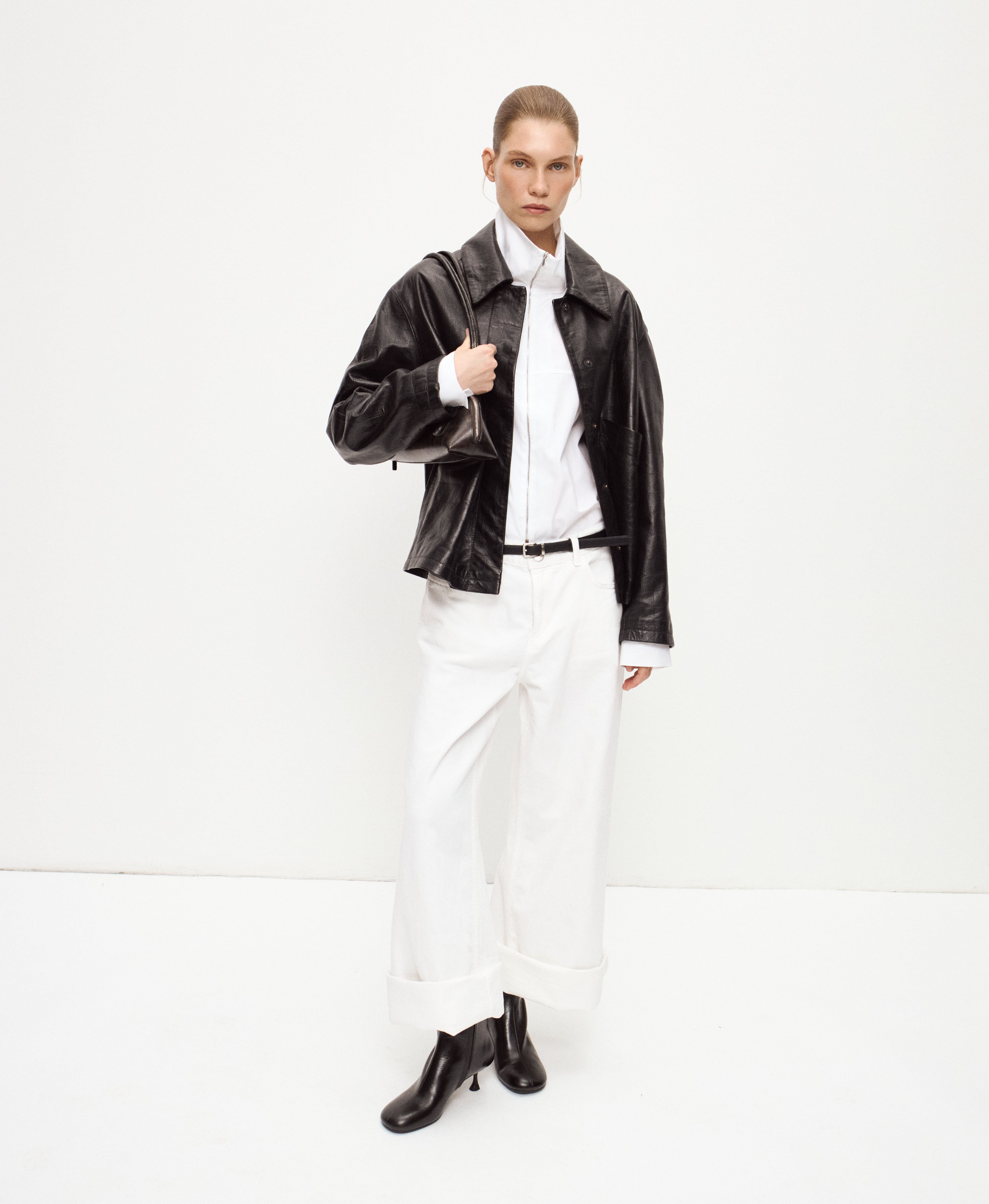 Ботильоны из глянцевой кожи. Цвет: polished black. Вид 3