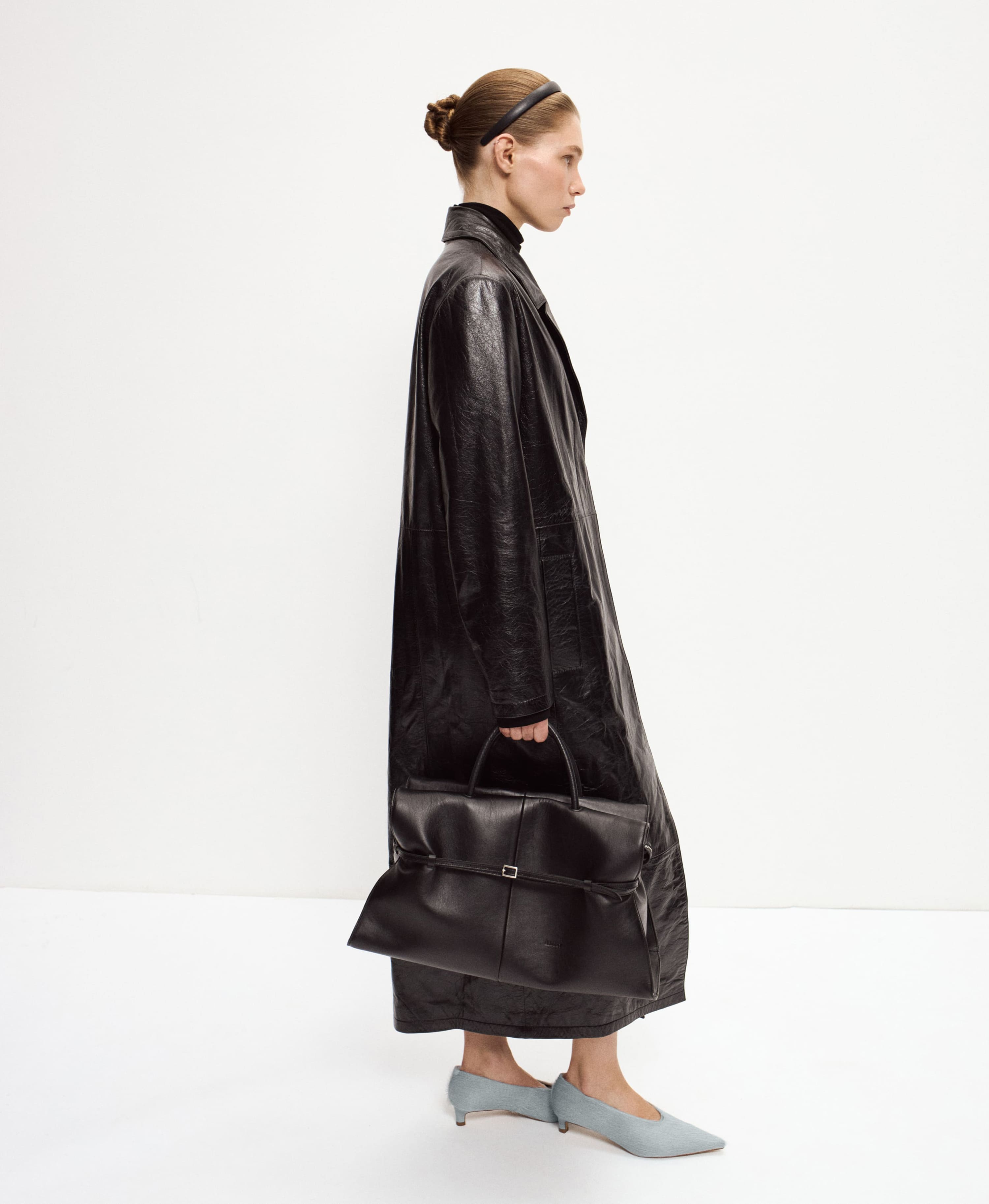 Лодочки из меха. Цвет: dusty sky. Вид 3