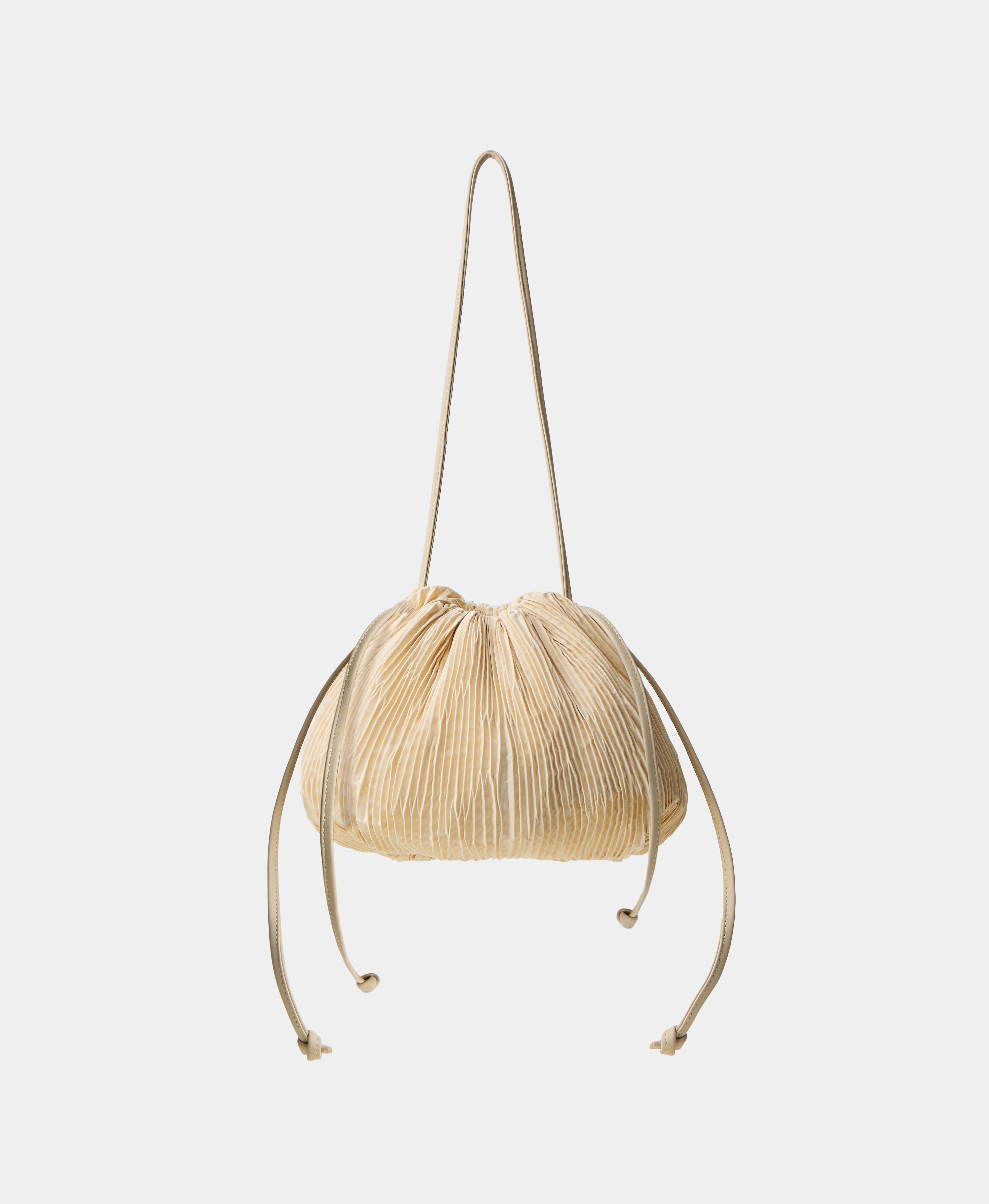 СУМКА КИСЕТ ИЗ ГОФРИРОВАННОГО ТЕКСТИЛЯ. Цвет: beige. Вид 5