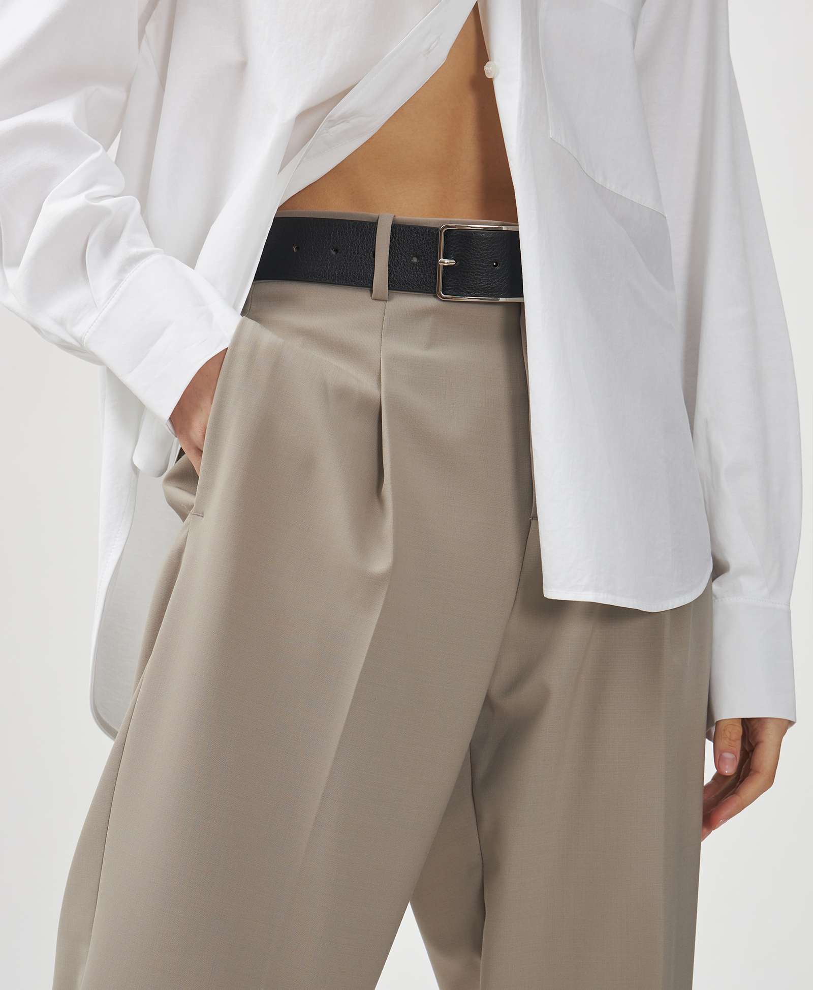 Классический ремень с прямоугольной пряжкой. Вид 1