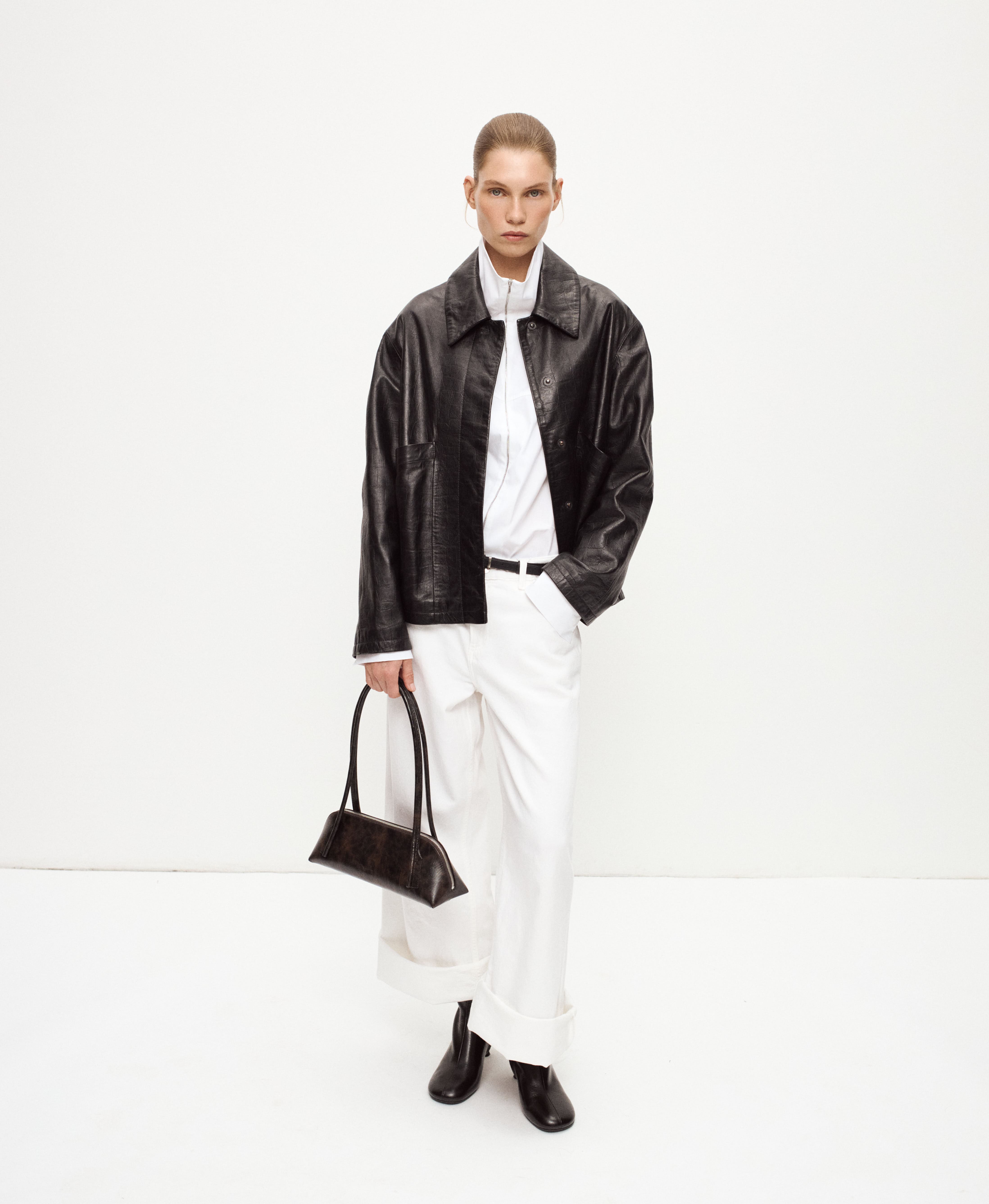 Ботильоны из глянцевой кожи. Цвет: polished black. Вид 6