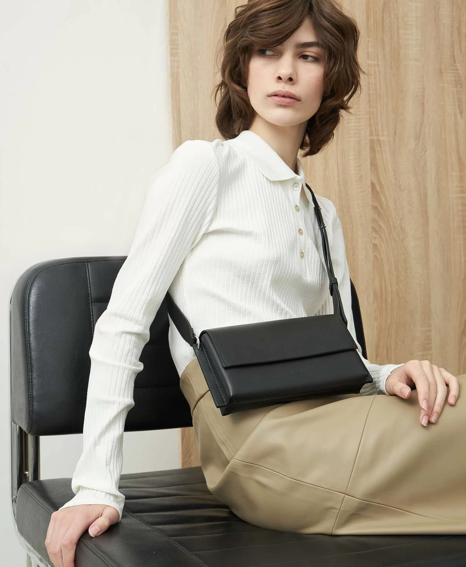 Мини кросс-боди на широком ремне. Вид 1