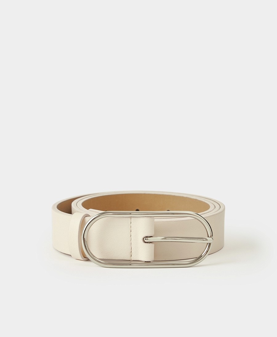 Стандартный ремень с овальной пряжкой. Вид 1