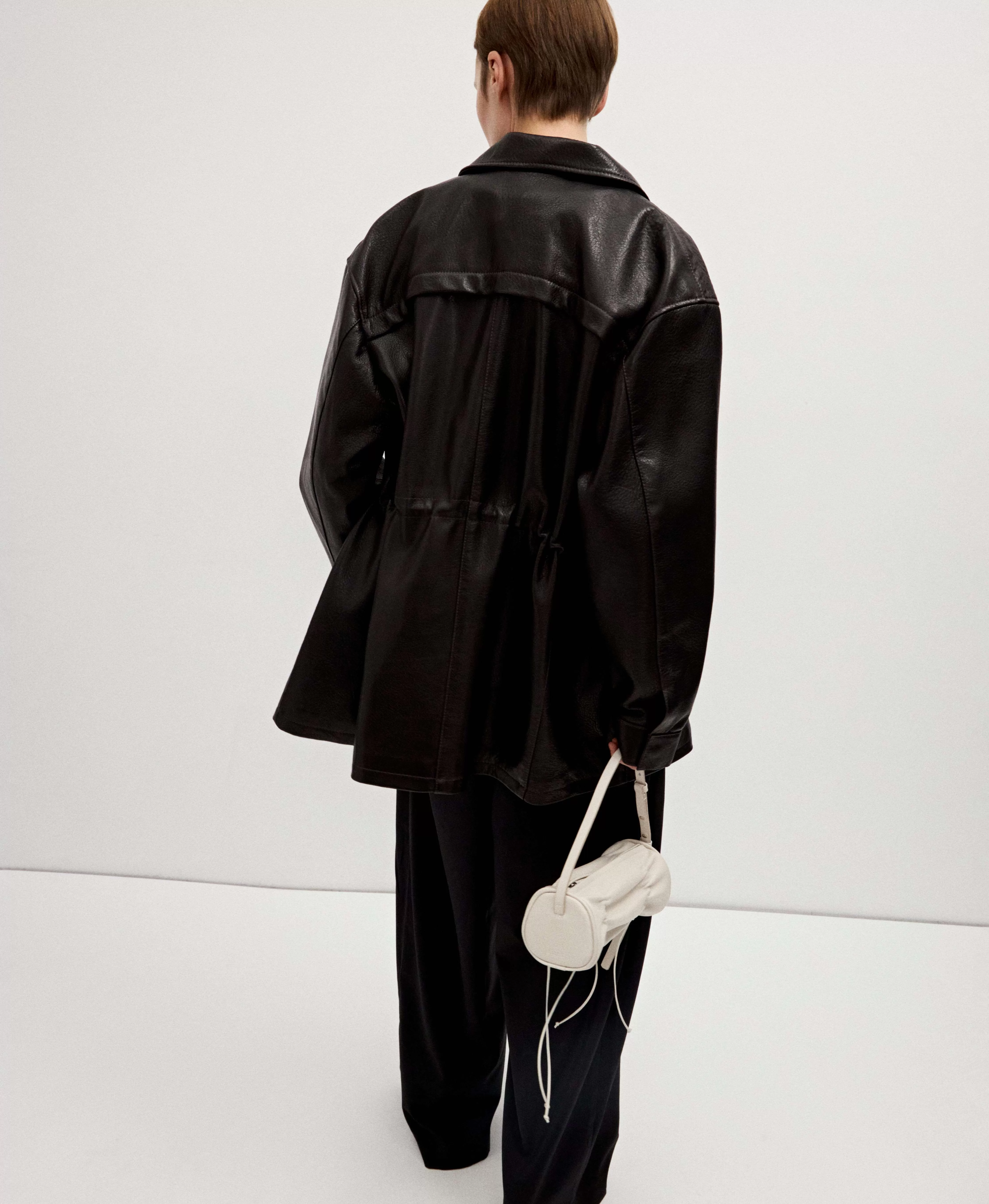 СУМКА BISSA / FOLDED. Цвет: off white. Вид 7