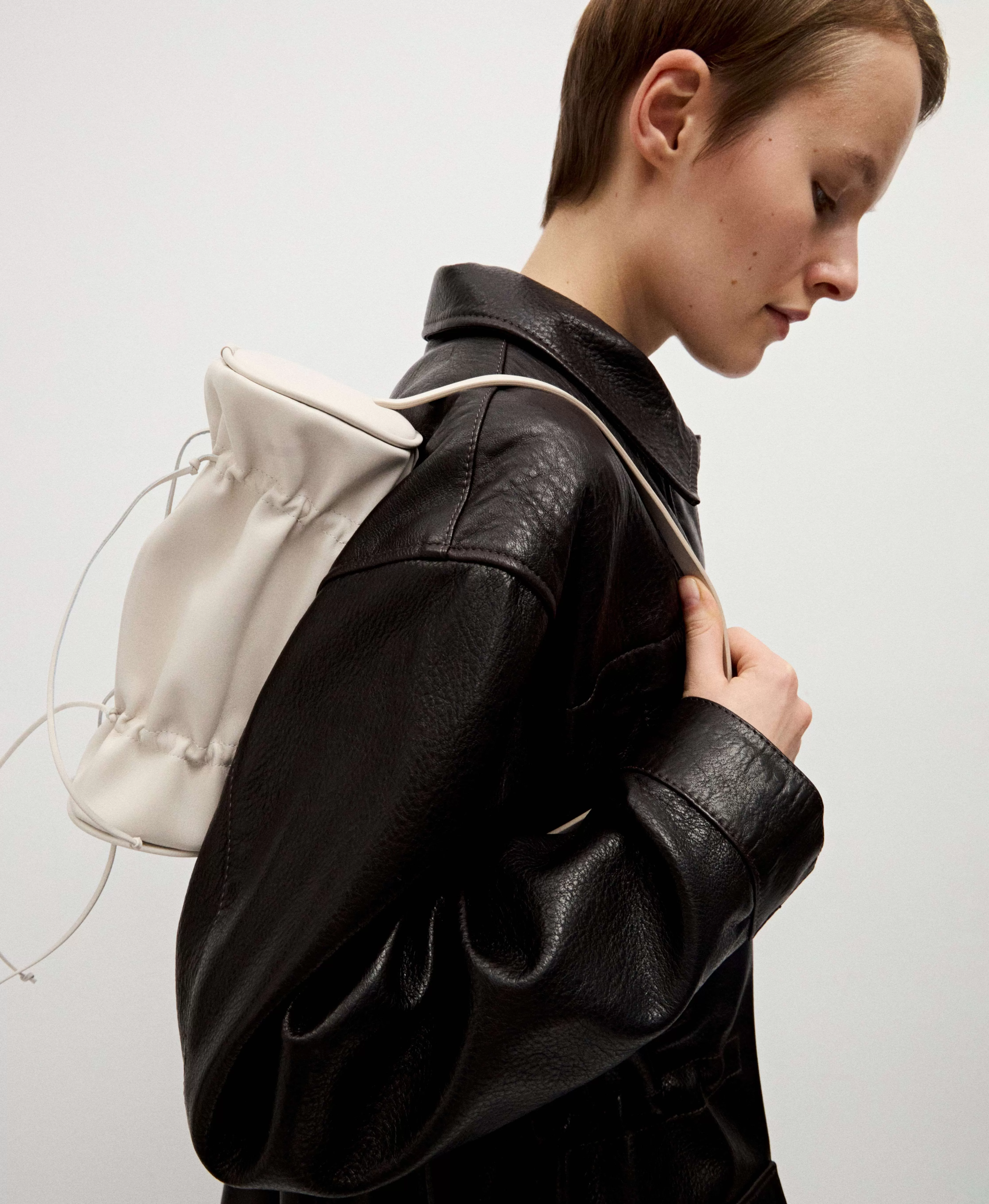 СУМКА BISSA / FOLDED. Цвет: off white. Вид 6