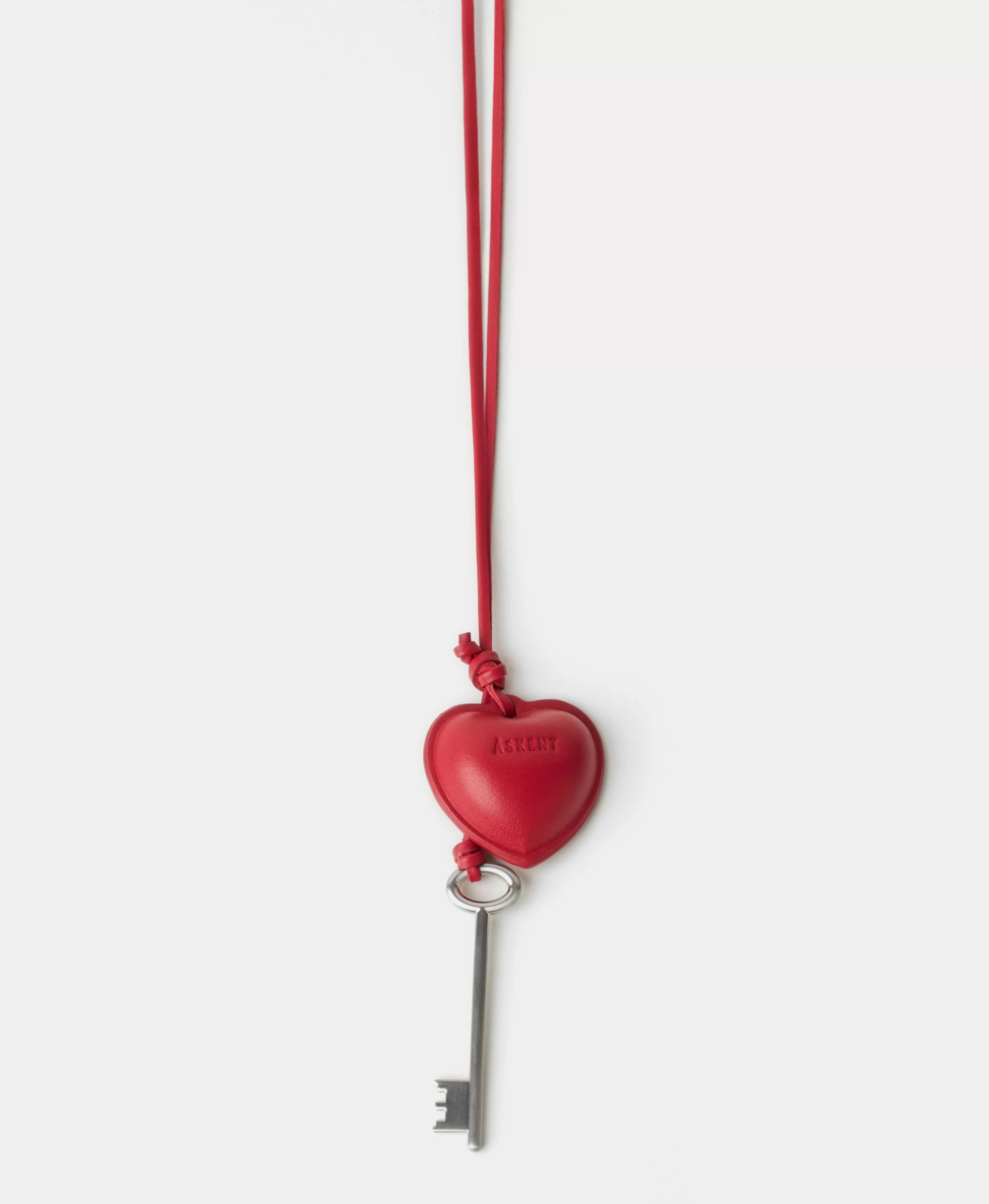 Подвеска KEY TO THE HEART. Цвет: красный. Вид 1