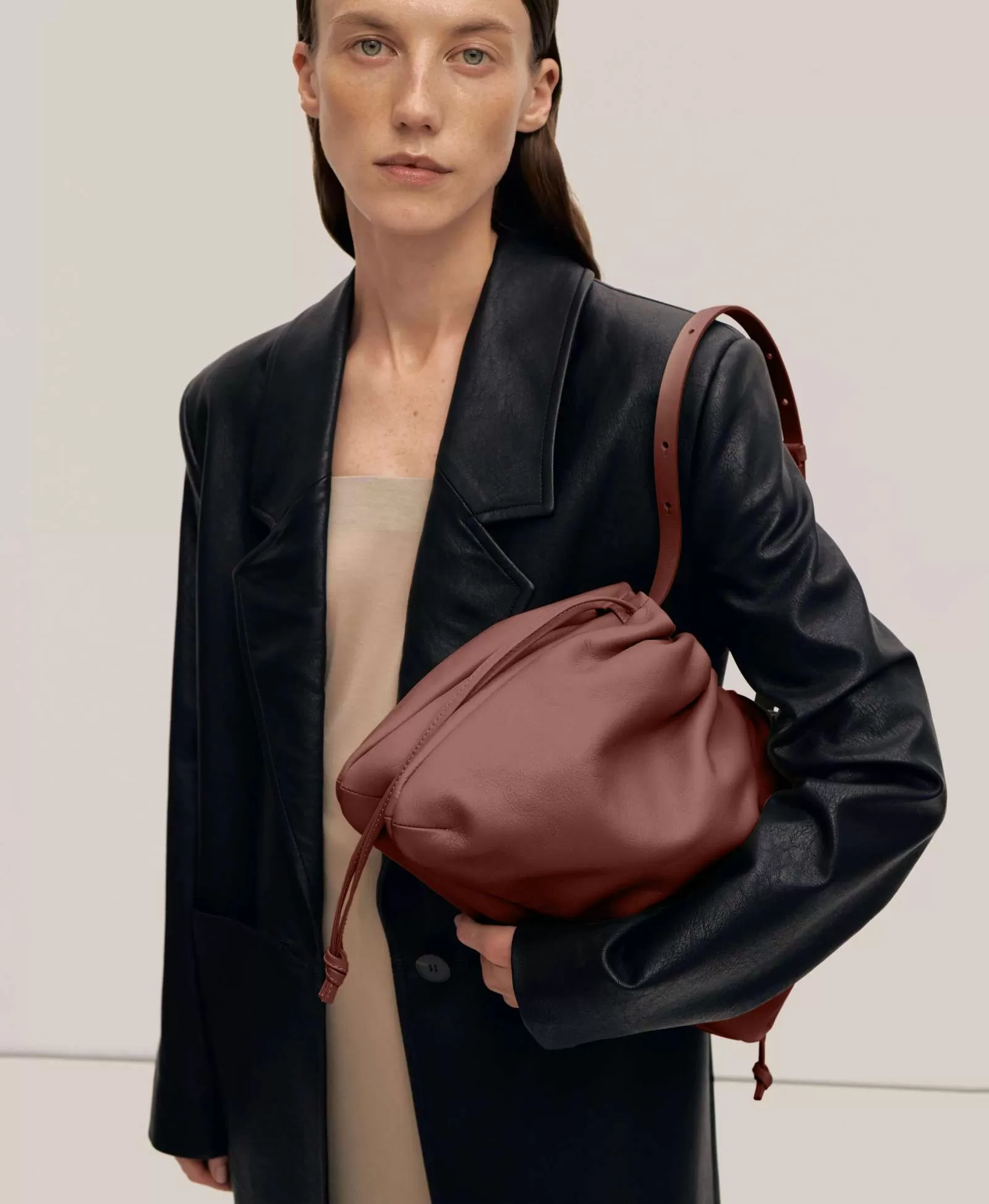POUCH BAG / MAXI. Цвет: rust. Вид 6