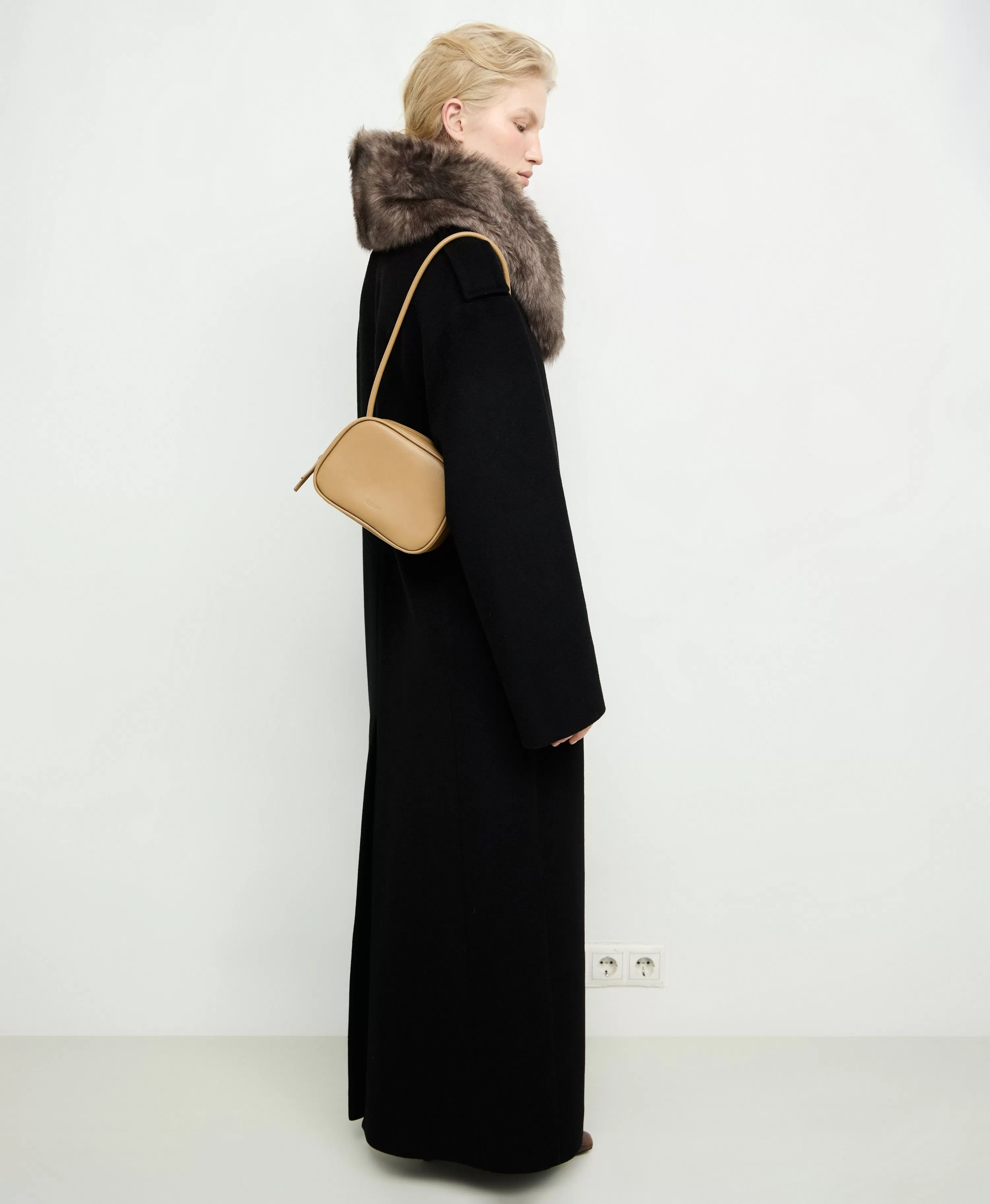 СУМКА BOWLING/ MINI. Цвет: tobacco brown. Вид 3