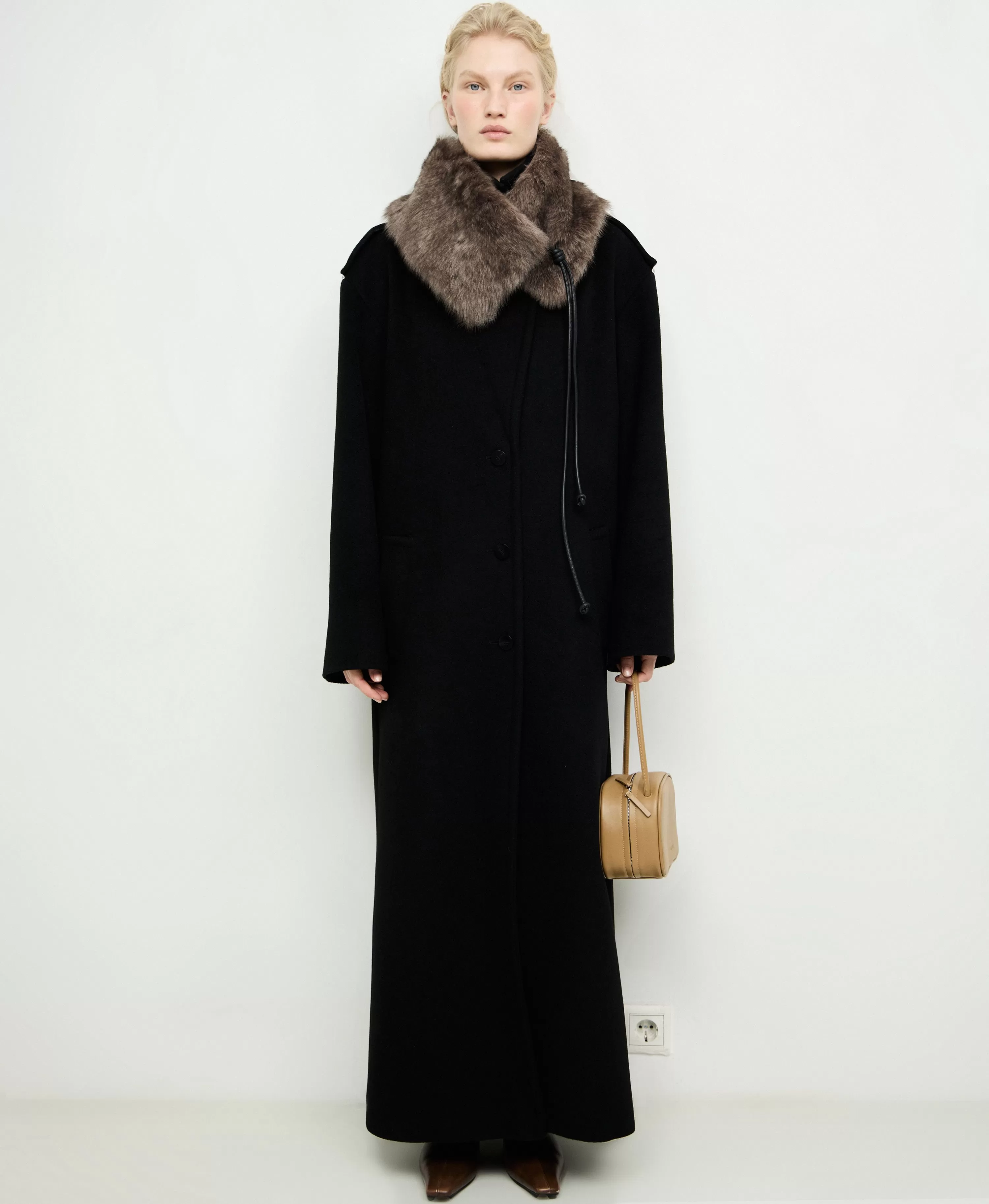 СУМКА BOWLING/ MINI. Цвет: tobacco brown. Вид 7