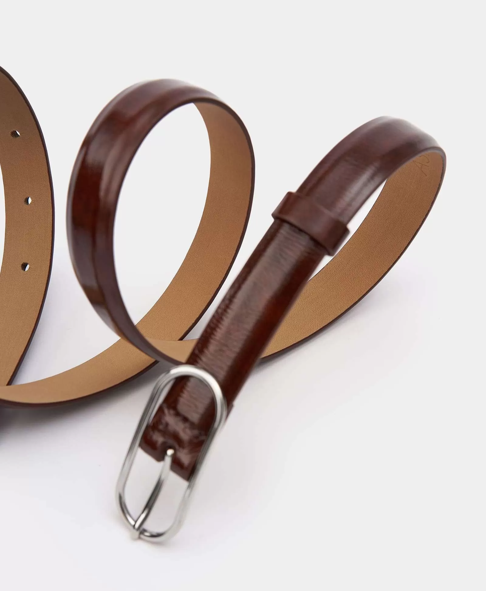 Узкий ремень с овальной пряжкой. Цвет: polished redwood. Вид 4