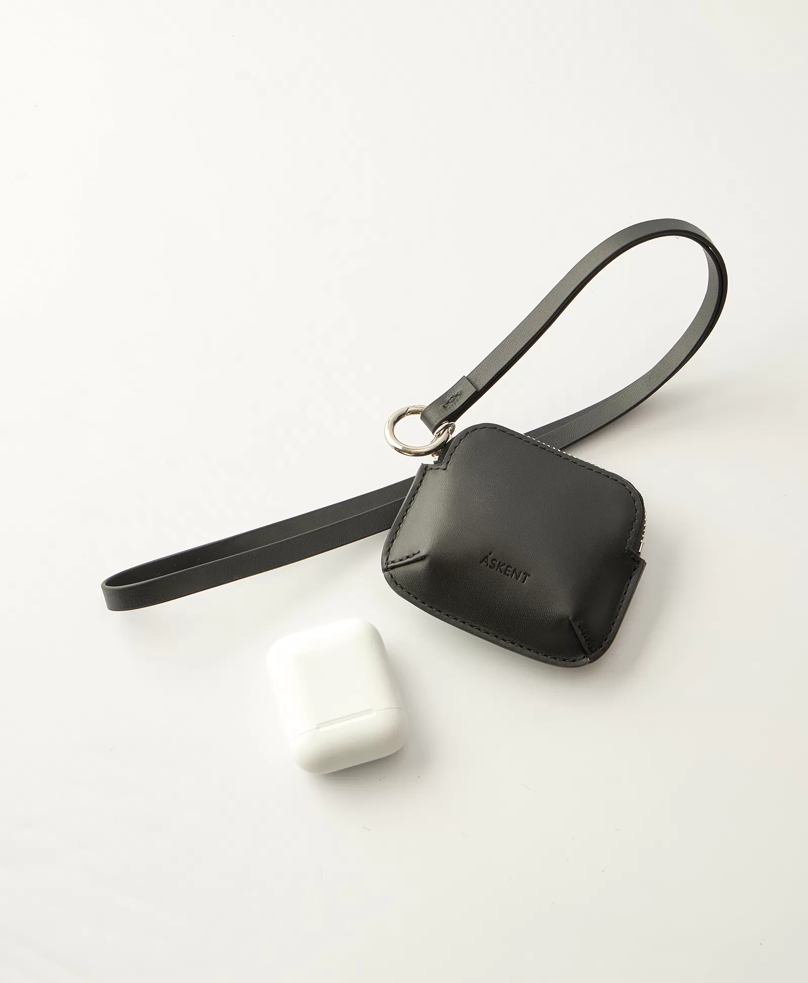 Кейс для AirPods. Цвет: черный. Вид 1