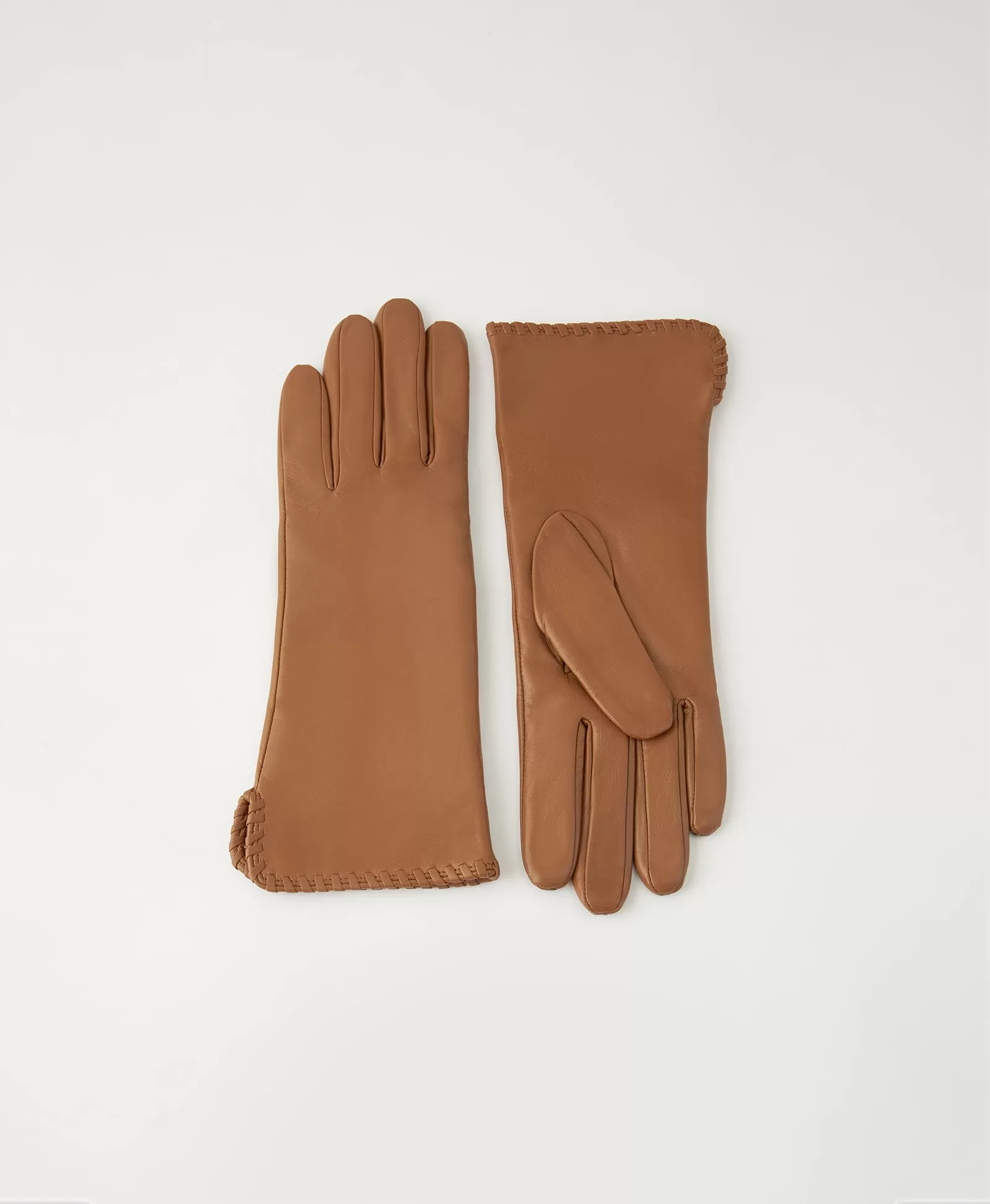 Перчатки с плетением