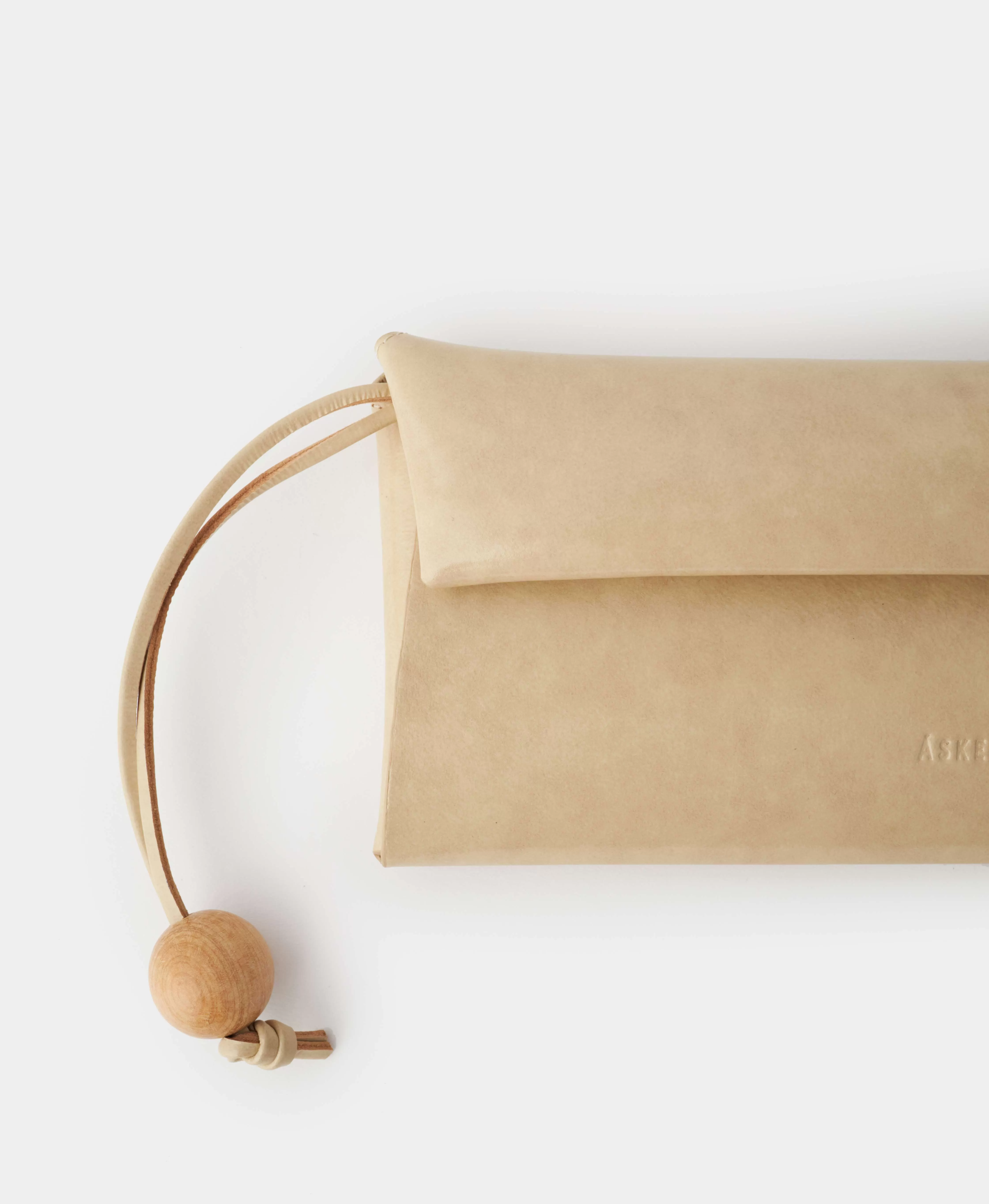 ПОРТМОНЕ-КЛАТЧ ENVELOPE. Цвет: melted butter. Вид 5