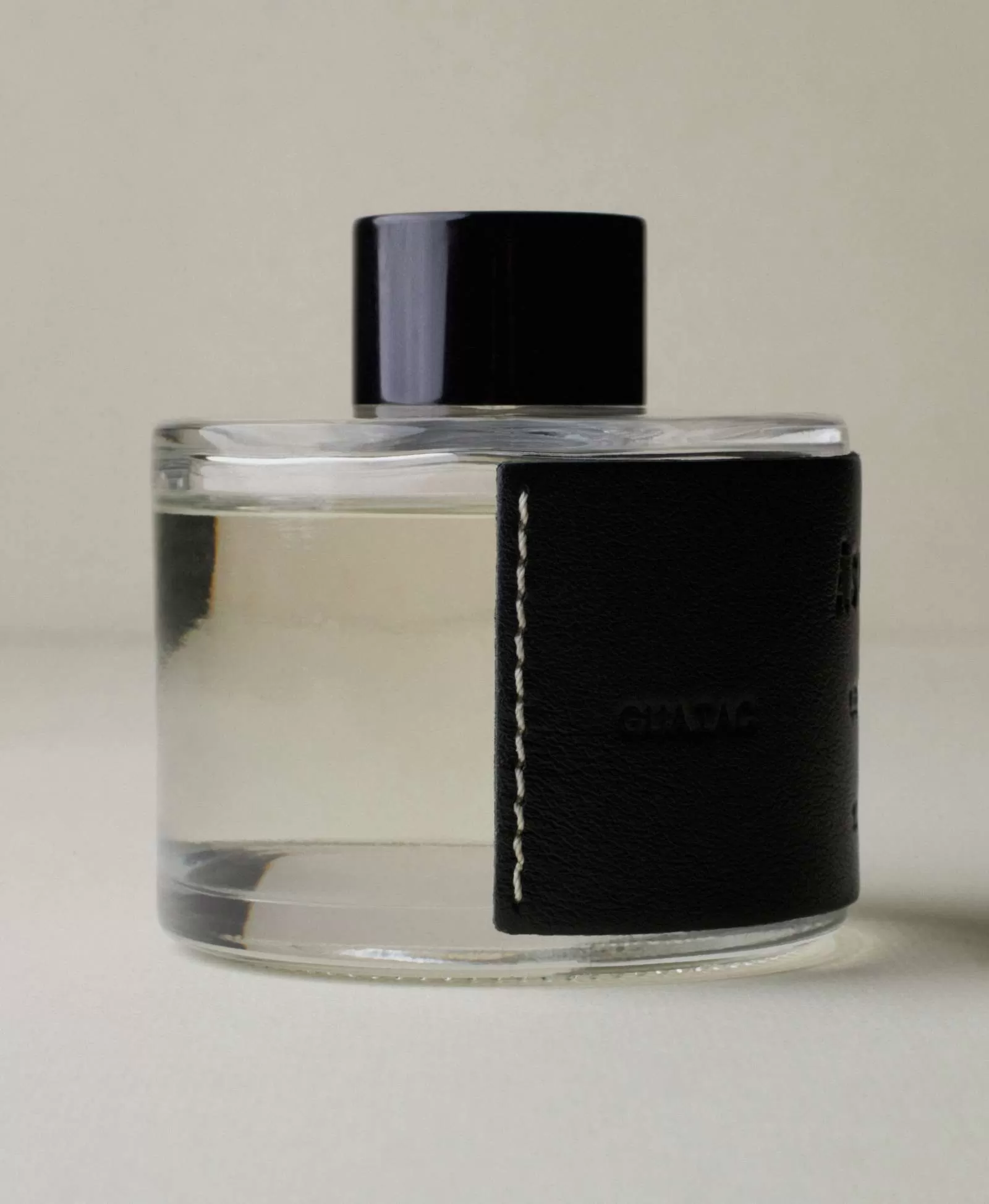 Ароматический диффузор в стеклянной колбе. Цвет: black. Вид 6