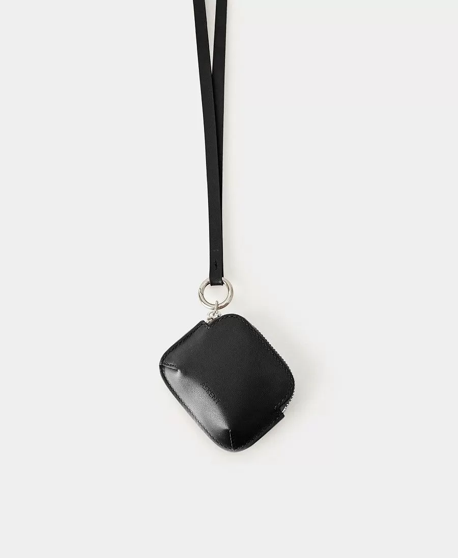 Кейс для AirPods. Вид 1