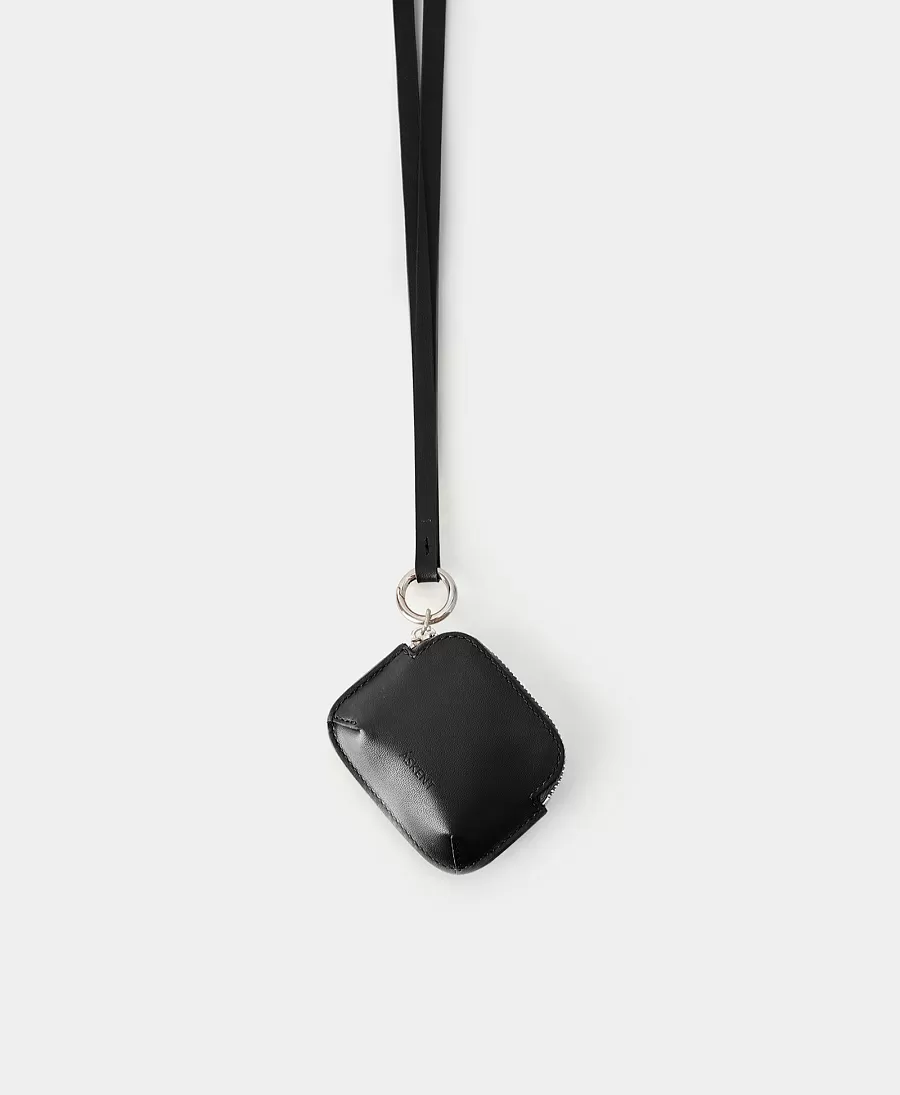 Кейс для AirPods. Вид 1